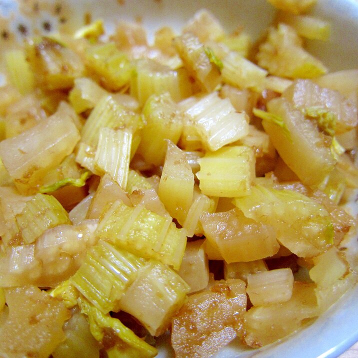 セロリの蜂蜜醤油穀物酢佃煮